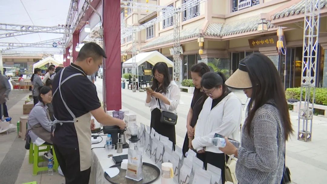保山小粒咖啡香飄四溢,文藝創作助力文化周